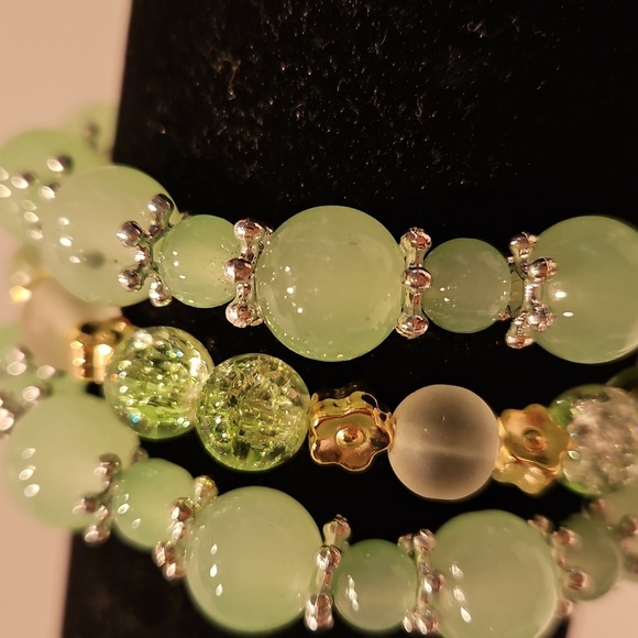 3 Soft Green, Goldtone & Silvertone Glass Beaded Stretch Bracelet Set - Picture 3 of 5